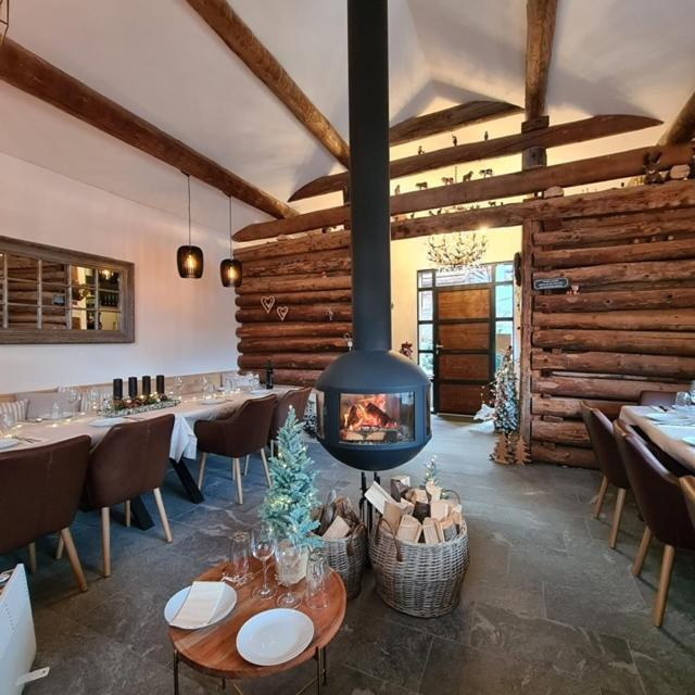 Chesa Prema Bed & Breakfast - Restaurant Disentis Exterior foto