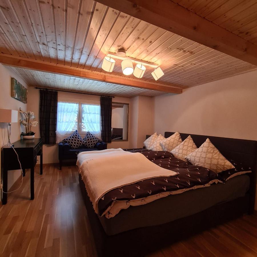 Chesa Prema Bed & Breakfast - Restaurant Disentis Exterior foto