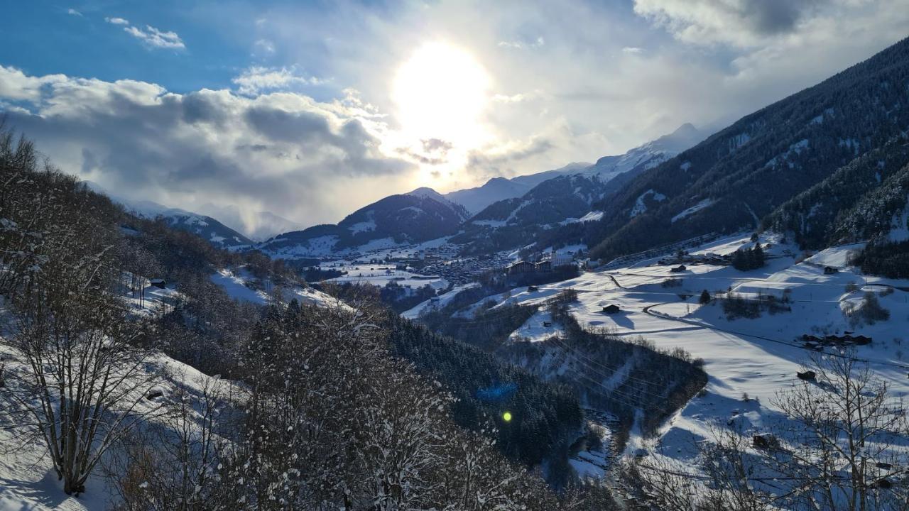 Chesa Prema Bed & Breakfast - Restaurant Disentis Exterior foto