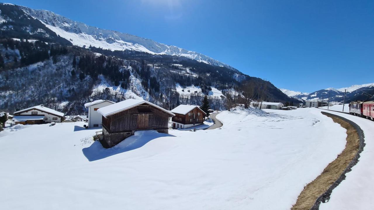Chesa Prema Bed & Breakfast - Restaurant Disentis Exterior foto