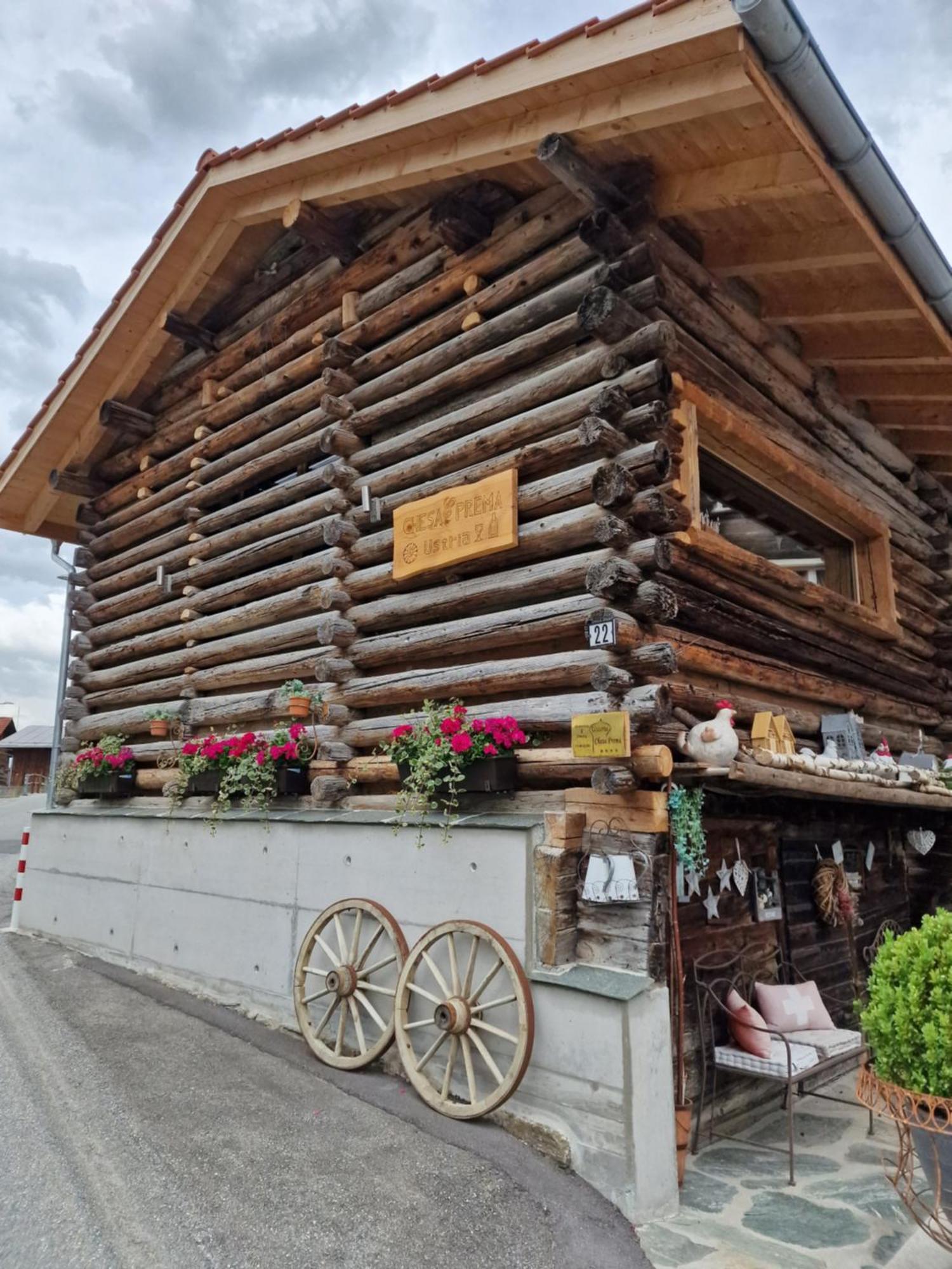 Chesa Prema Bed & Breakfast - Restaurant Disentis Exterior foto